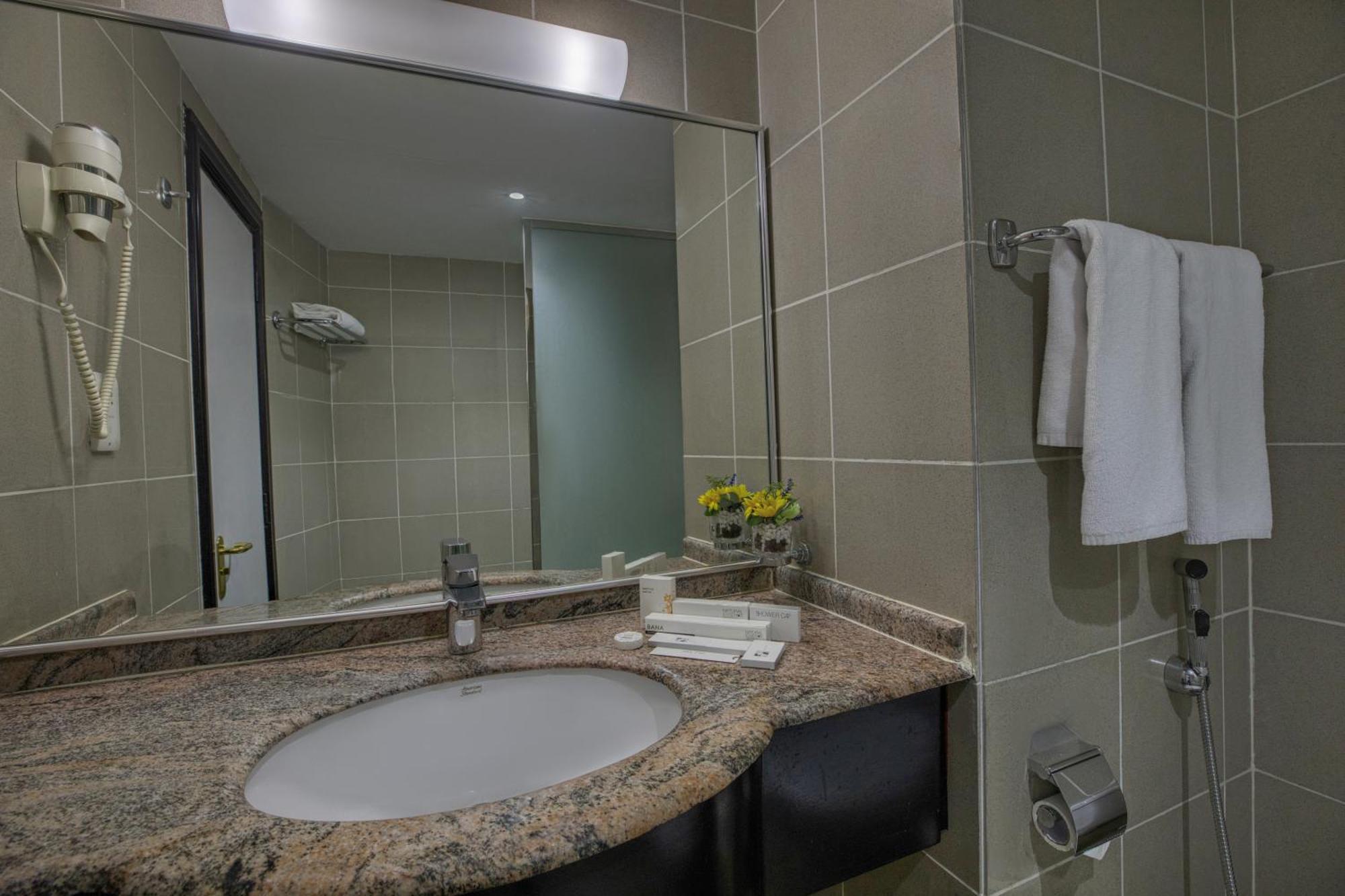 Swiss-Belinn Doha Exteriör bild